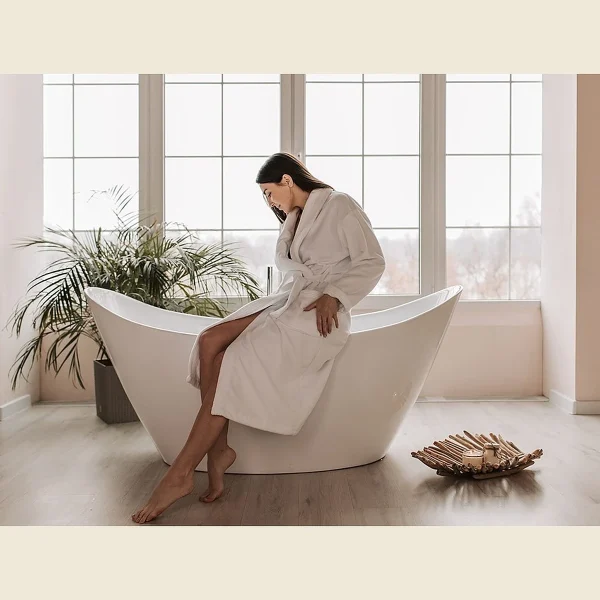 Kimono bathrobe with a collarless line in soft Turkish cotton